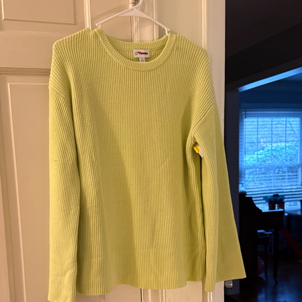 Women's Crew Neck Sweater - Pastel Green